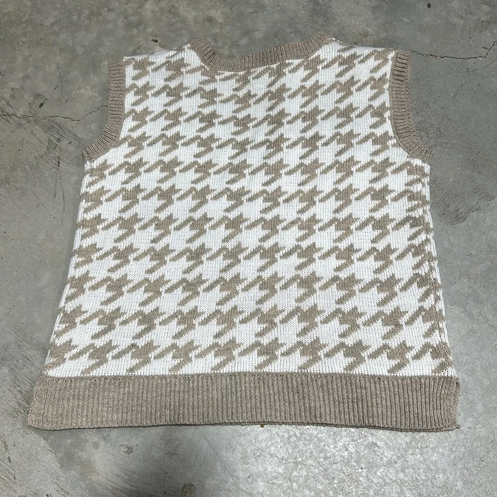 Jessica Simpson Tops | Women's Sweater Vest Size Small / Nwot /‎ Nn-23